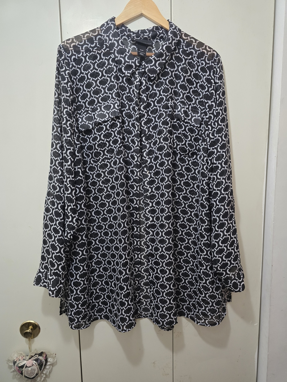 Women’s Black & White Geometric Print Skirt